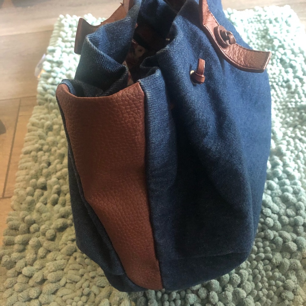 Purse - Picture 2 of 4